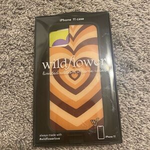 Wildflower IPhone 11 brown heart case